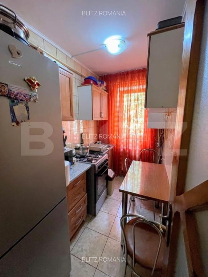 Apartament 2 camere, decomandat, 37 mp - Str. Mioritei, Targu-Jiu - Zona 9 Mai - 5