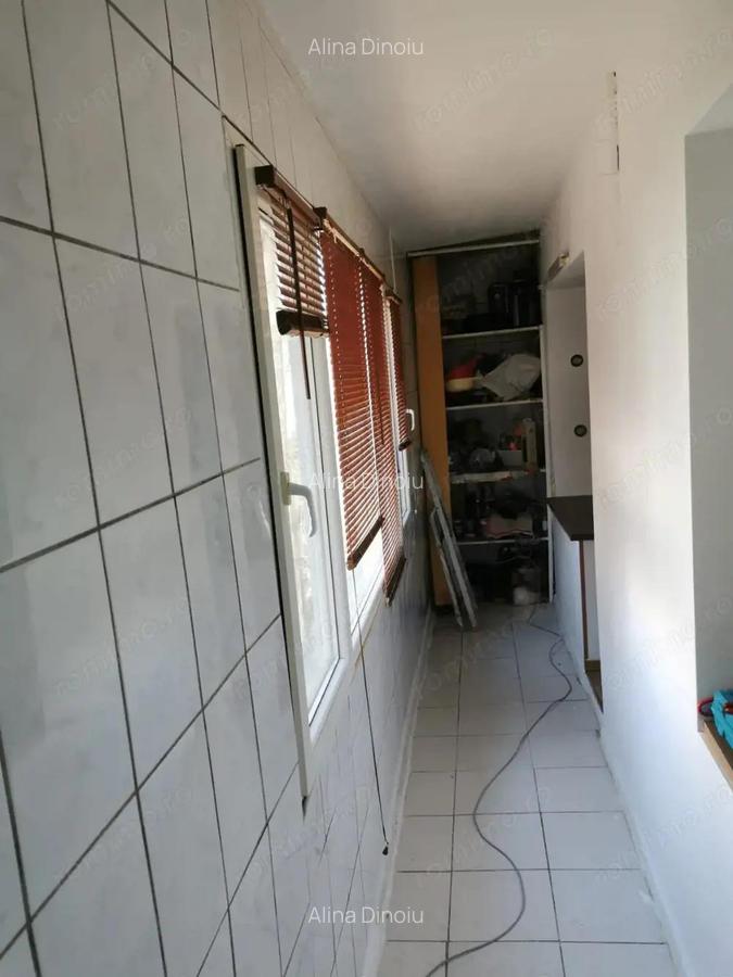 Apartament 3 camere Dristor 1/4 bloc 1982 - 4