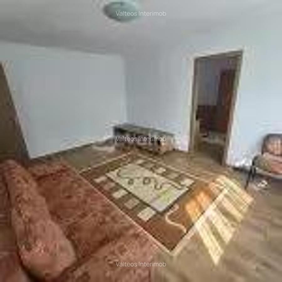 Re?i?a, apartament 2 camere, 49 mp, zona Comisariat - 2
