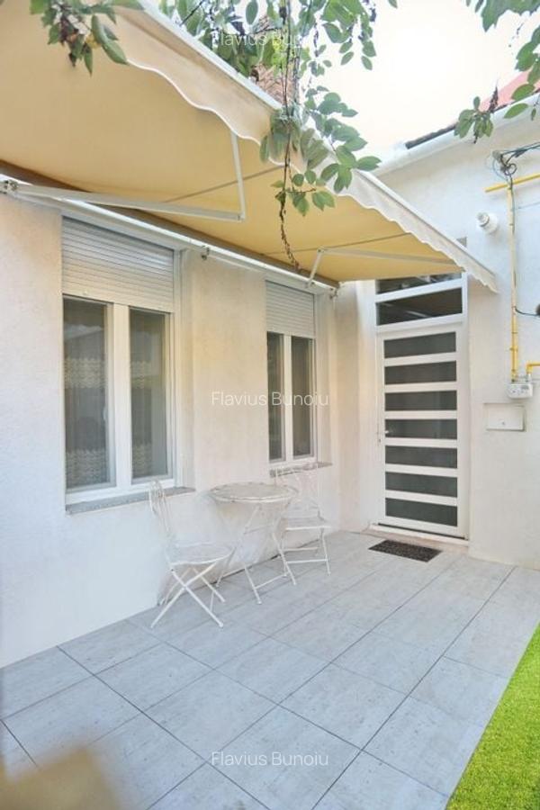 Apartament cu 4 camere decomandat în Central - 4
