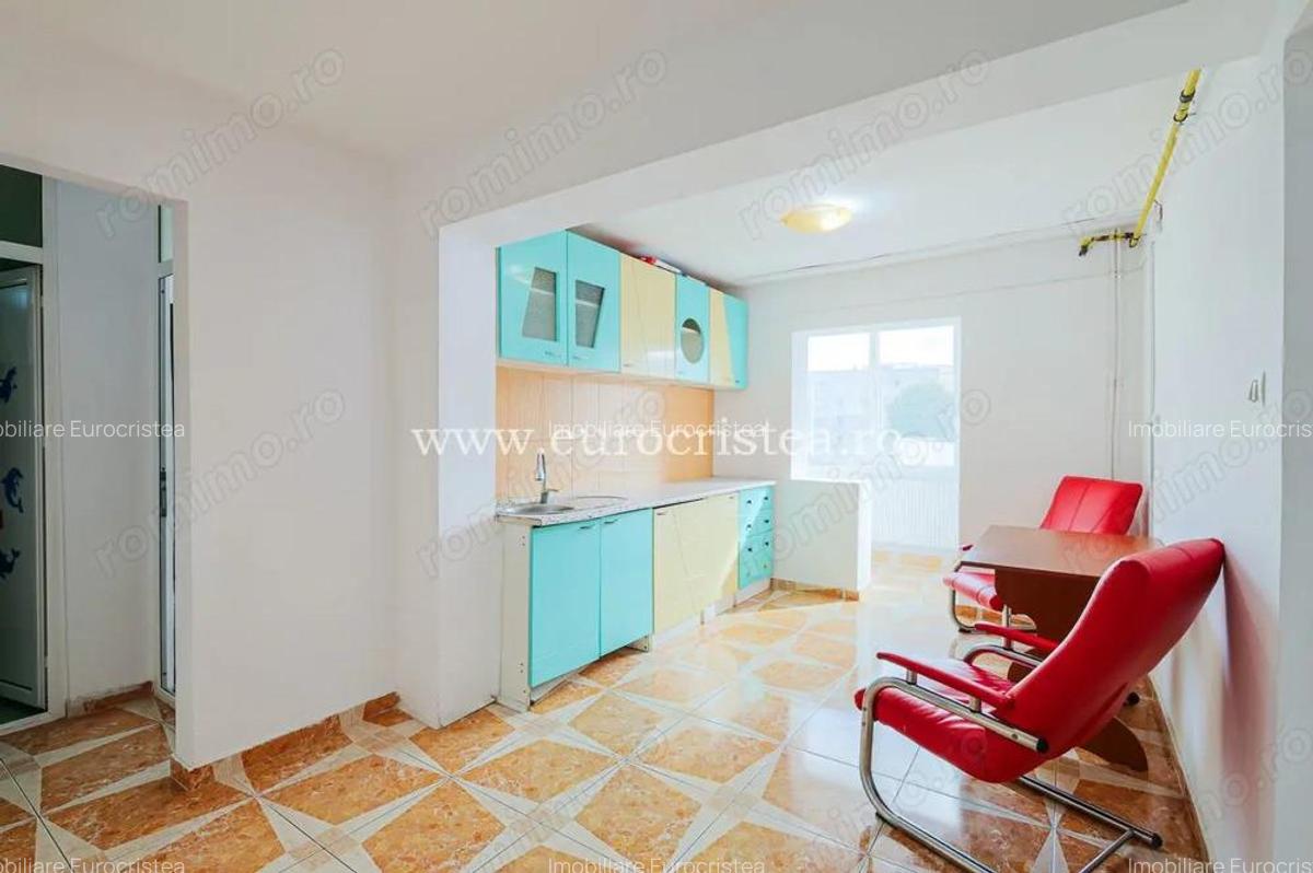 Apartament cu 2 camere de vanzare in Mangalia, Strada Rozelor, la 350 m de plaja - 3