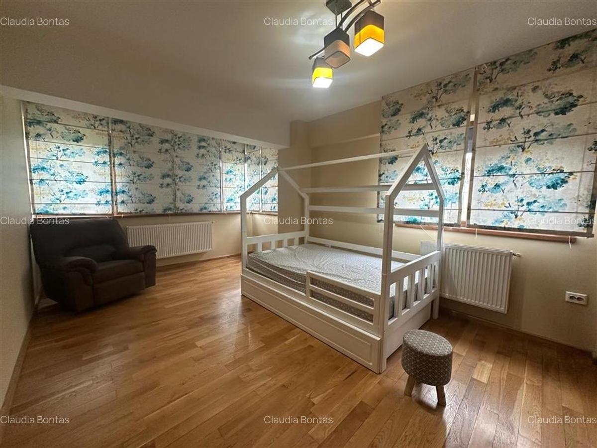 Inchiriere  Apartament cu 3 camere Bucium cu Loc de Parcare - 12