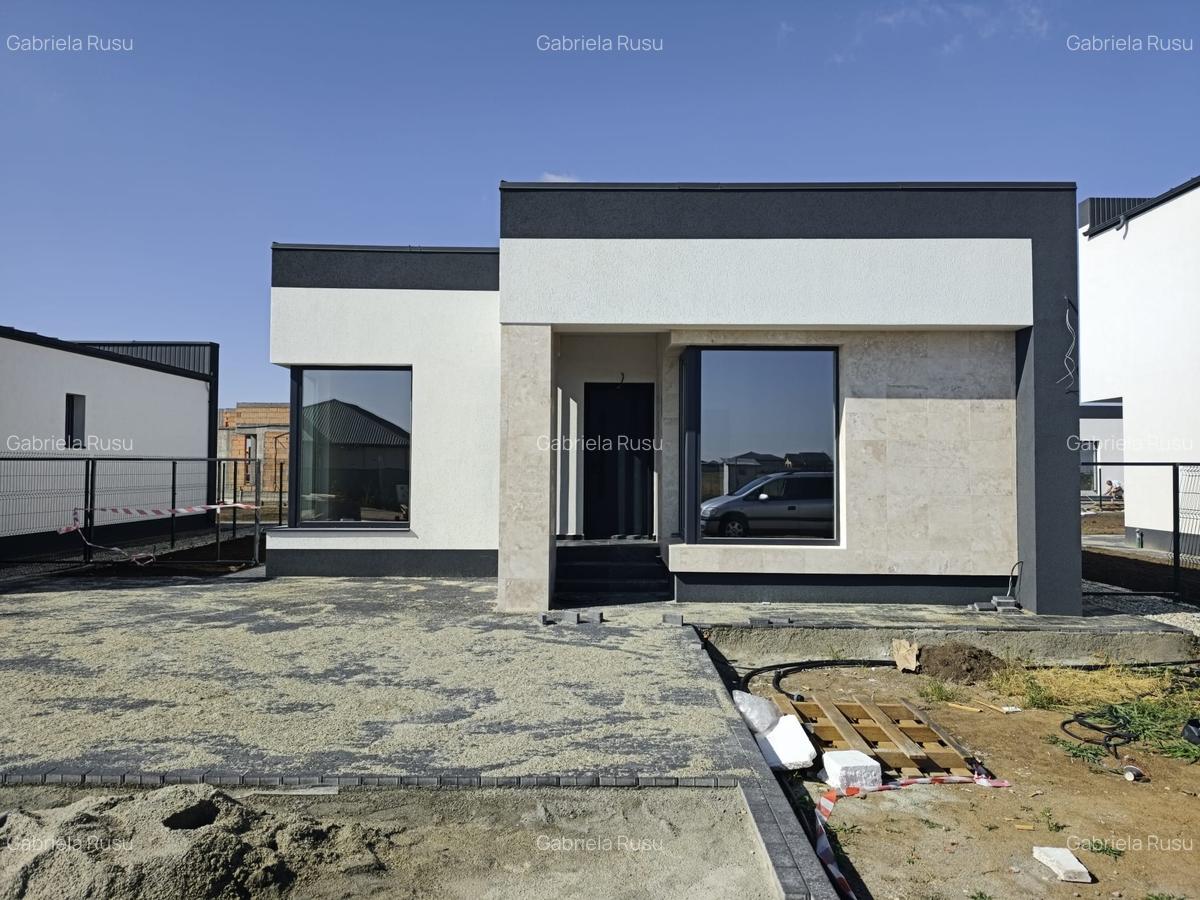 Super Oferta Casa cu 4 camere 2 bai Teren 409mp in Comuna Vidra - 1
