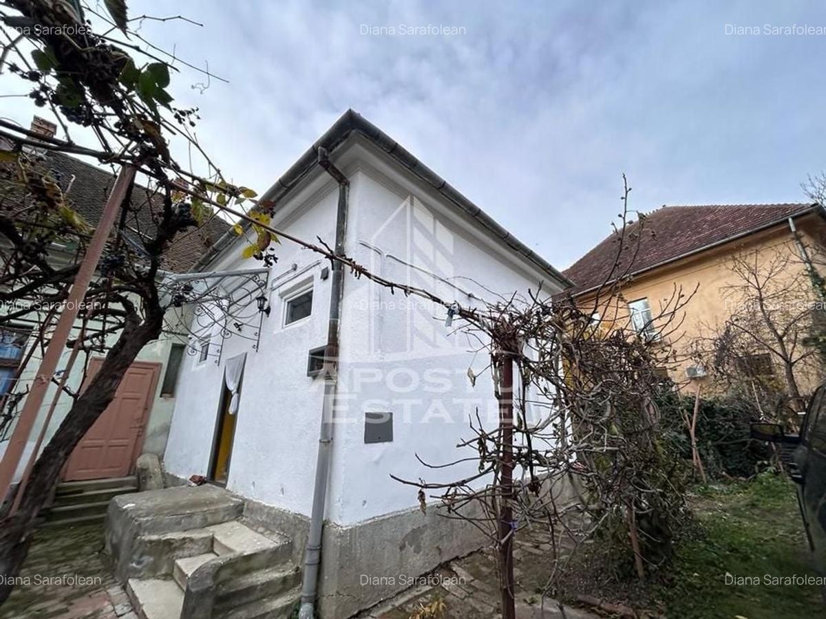 Apartament cu 3 camere decomandat, mobilat în Complex Studențesc - 1