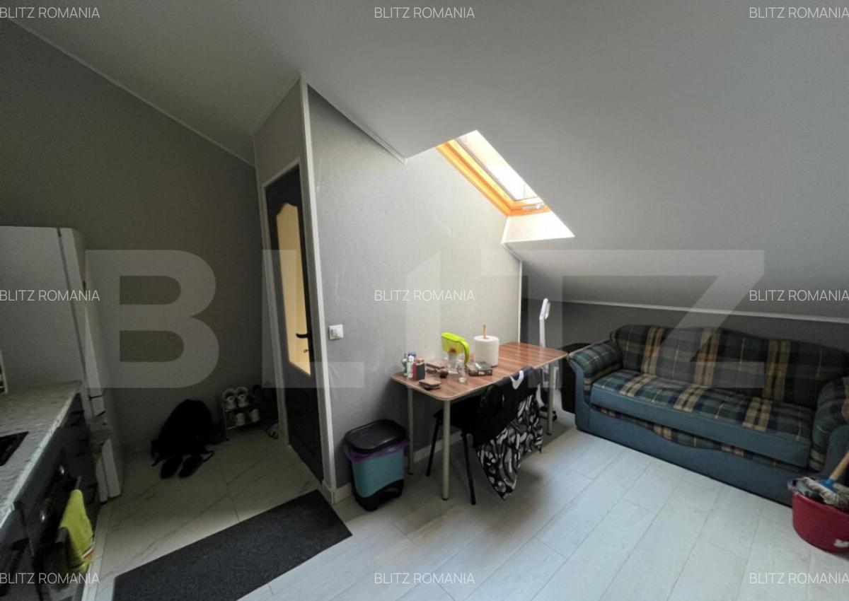 Casa cu curte comuna 2 ap. separate, zona Pia?a Abato - 8 Casa cu curte comuna 2 ap. separate, zona Pia?a Abato - 8