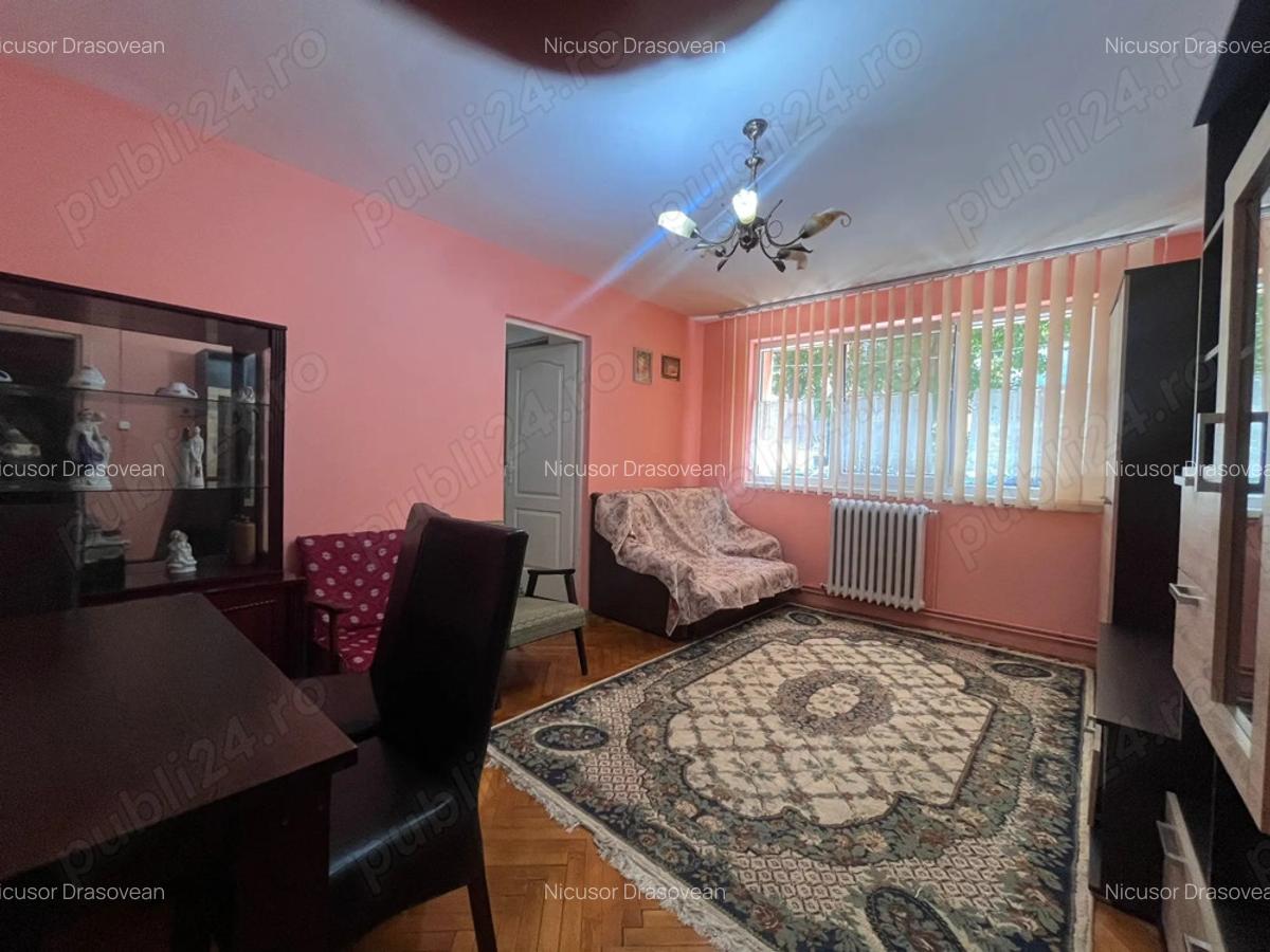 Vand apartament doua camere. - 2