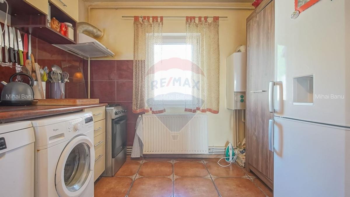 Apartament cu 4 camere decomandat, mobilat în Răcădău - 6