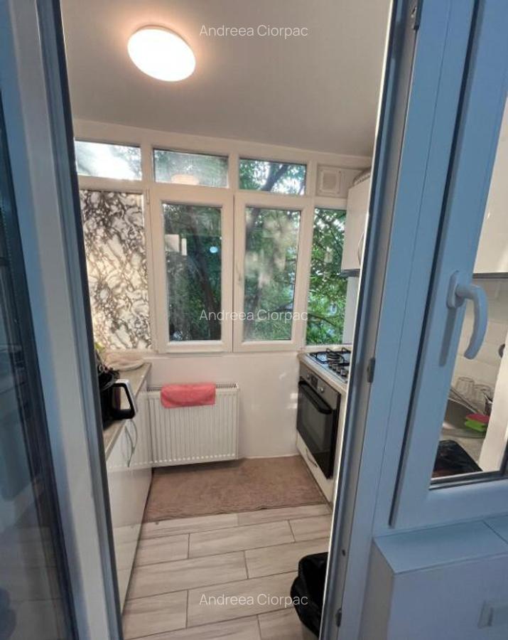 Apartament 3 camere - Aparatorii Patriei - 17