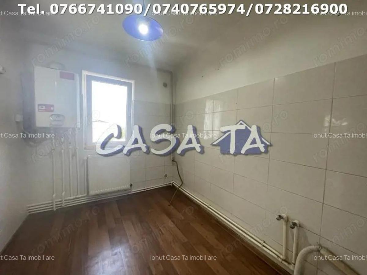 Apartament 3 Camere, Etaj 4, Strada Aleea Teilor - Zona 9 Mai - 4