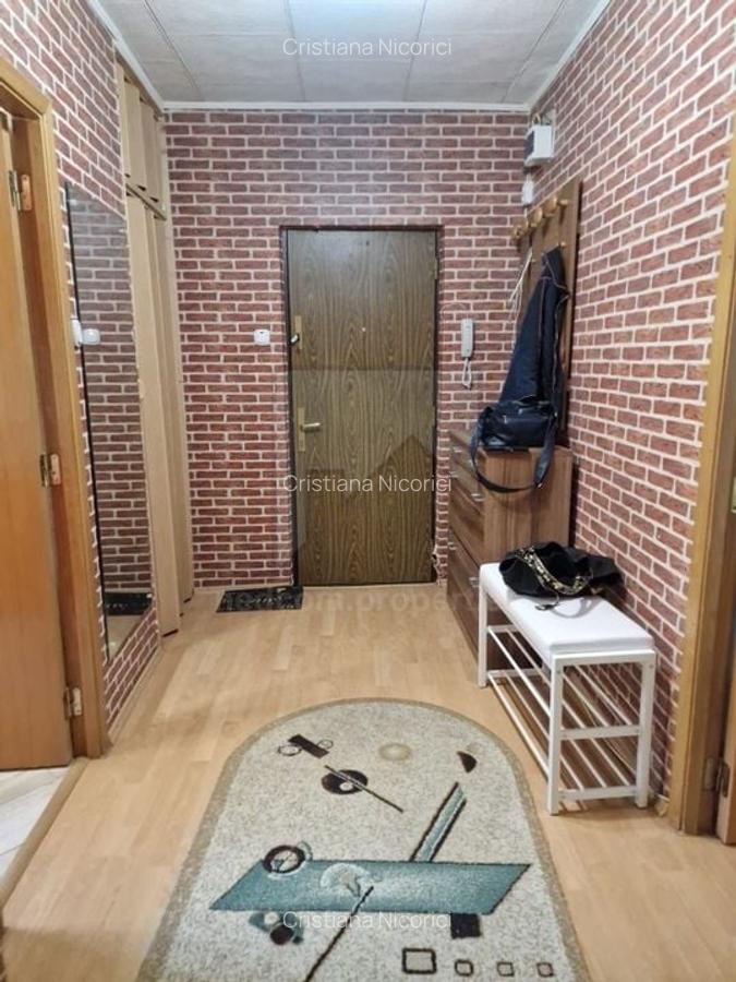 Apartament cu 3 camere decomandat, mobilat în Sebastian - 21