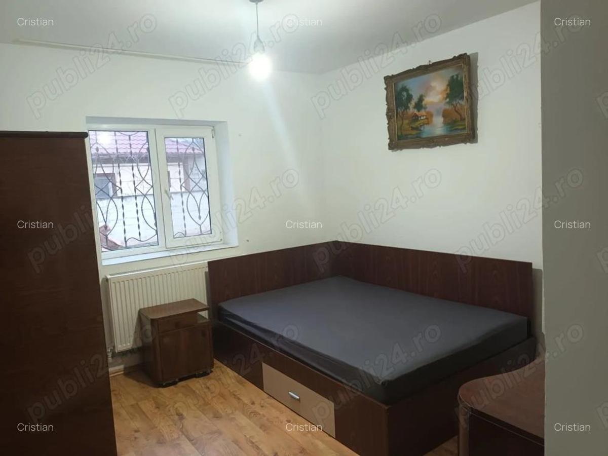 Inchiriez casa cu 3 camere - 3