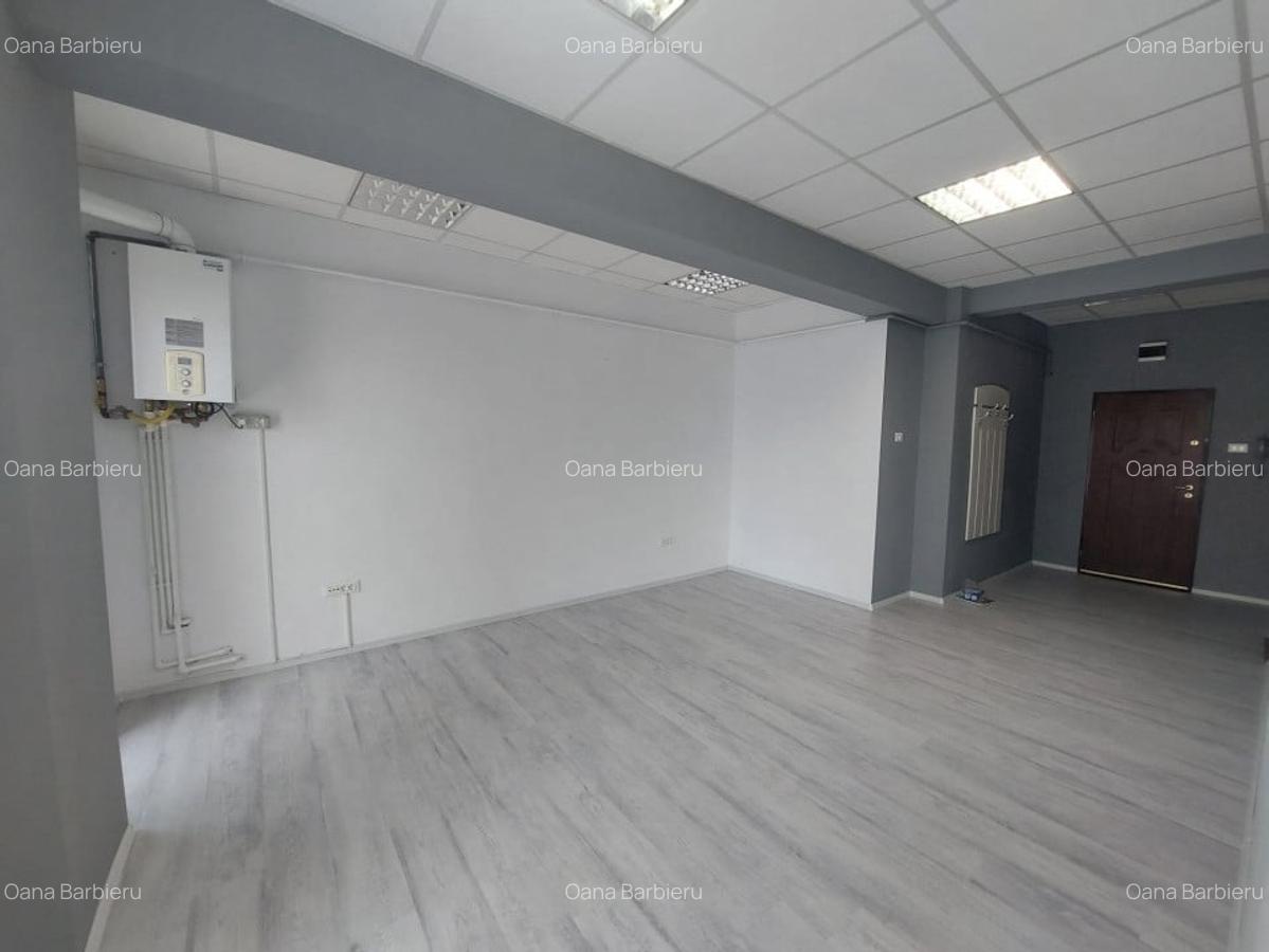 Bd. Mamaia , spatiu birouri, 47 mp. - 3