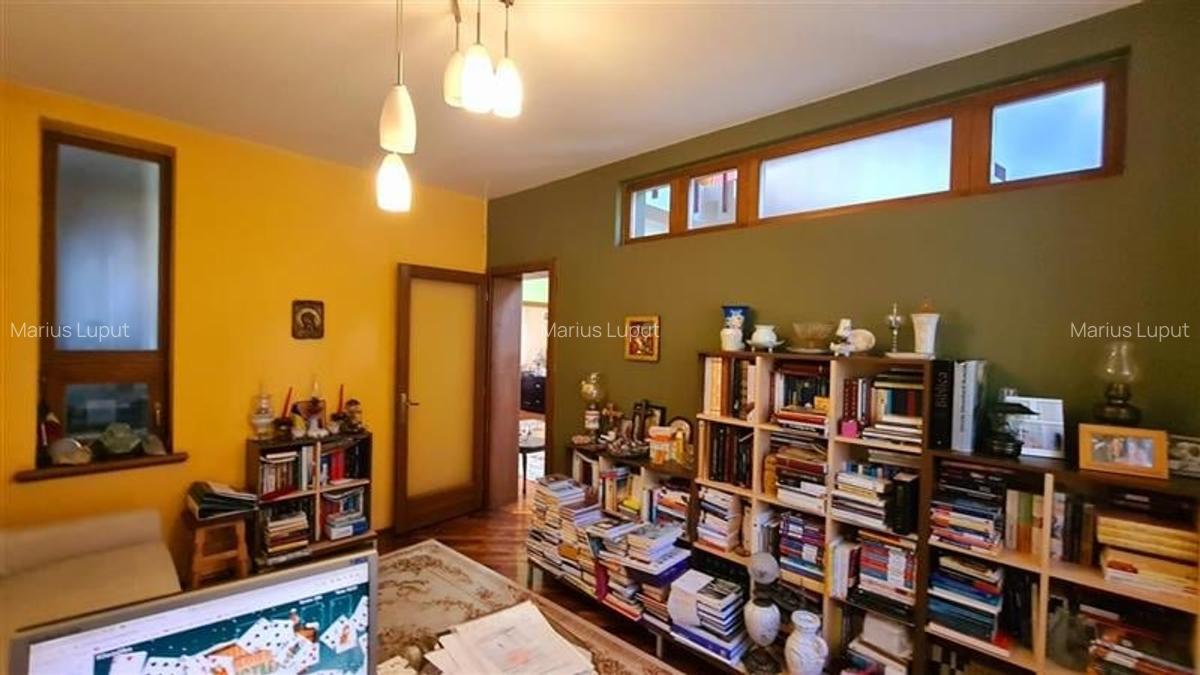 Casă cu 6 camere în Central - 9