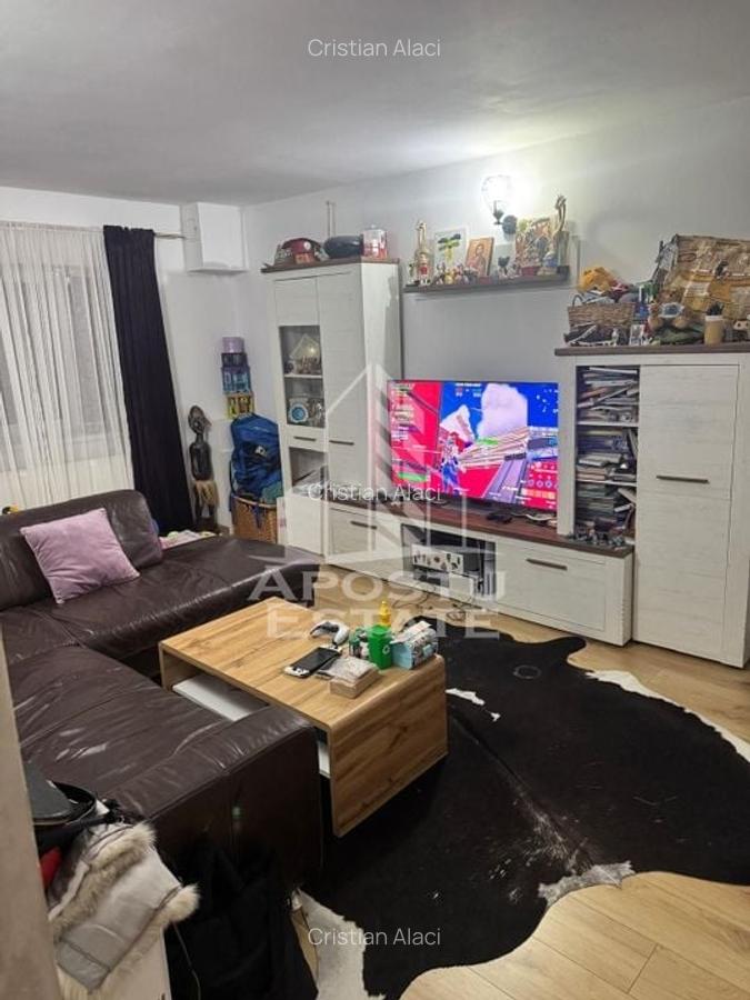Apartament cu 3 camere, centrala proprie, zona Lipovei - 1