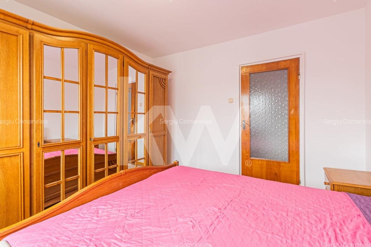 Vanzare apartament cu 3 camere, decomandat - Centrul Civic - 8