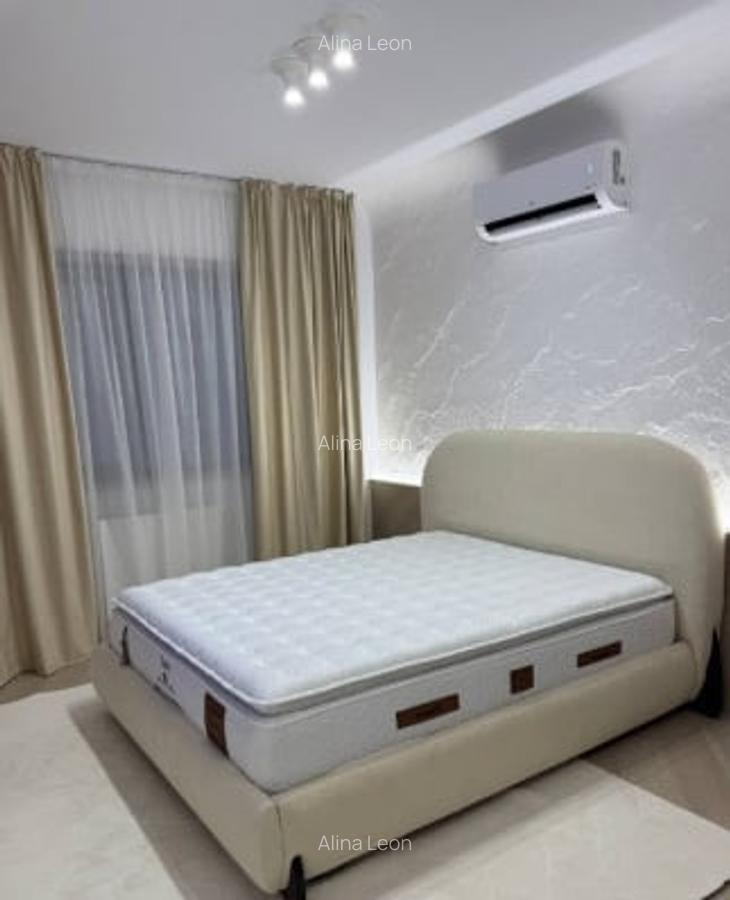 Apartament 3 camere, 80 mp, decomandat, Cortina North - 2