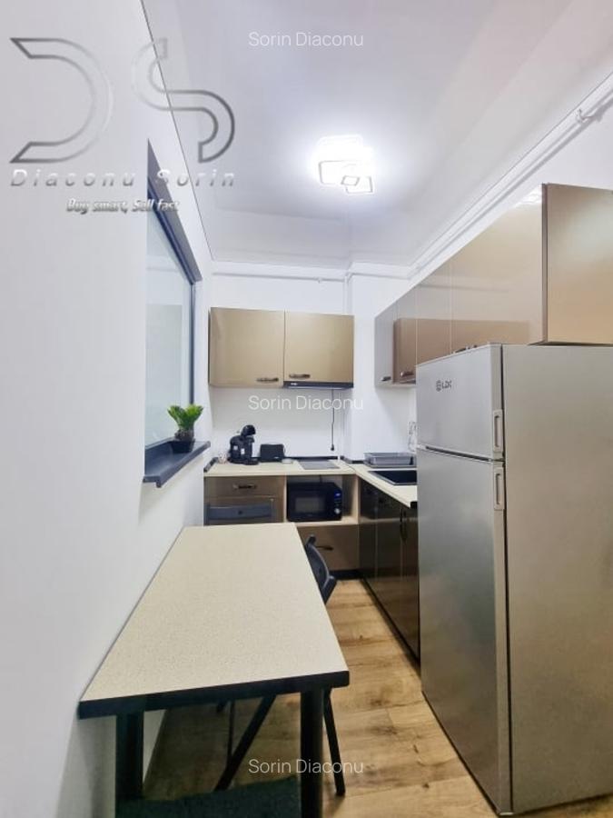 Apartament cu 2 camere si un balcon cat un hol de hotel - 8