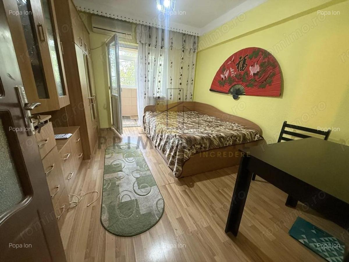 4 camere Decomandat Dacia, etaj intermediar, 1980 - 5 4 camere Decomandat Dacia, etaj intermediar, 1980 - 5