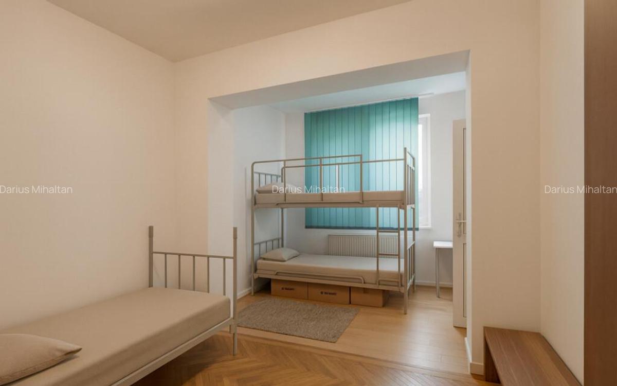 Casa cu 9 camere fiecare cu baie proprie - 9