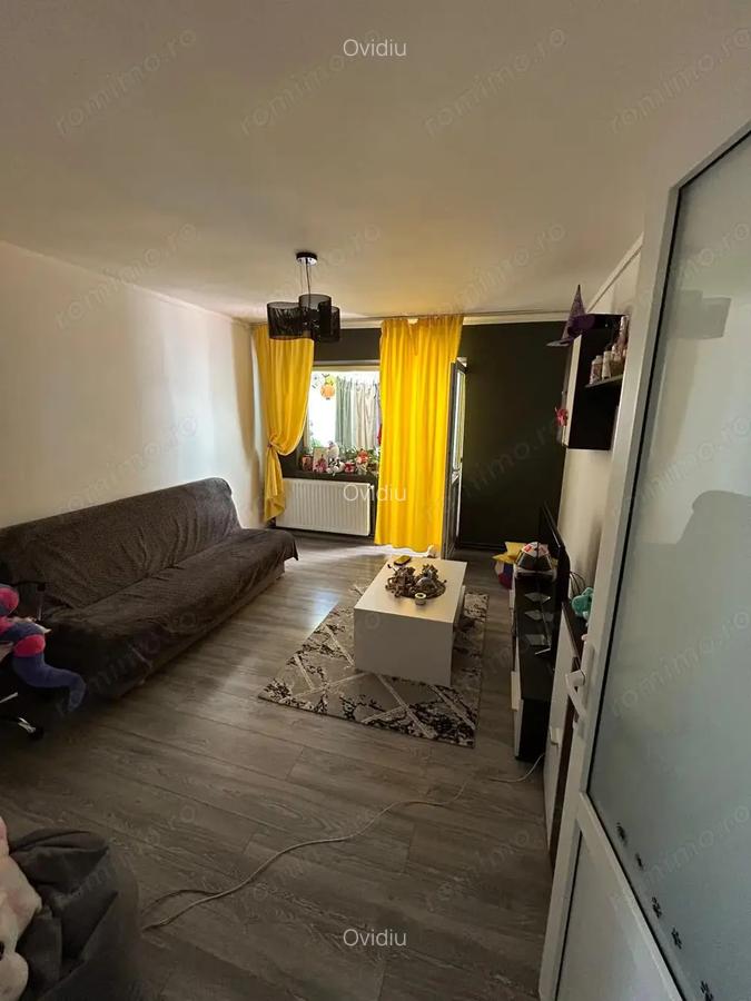 Apartament de vanzare - 3