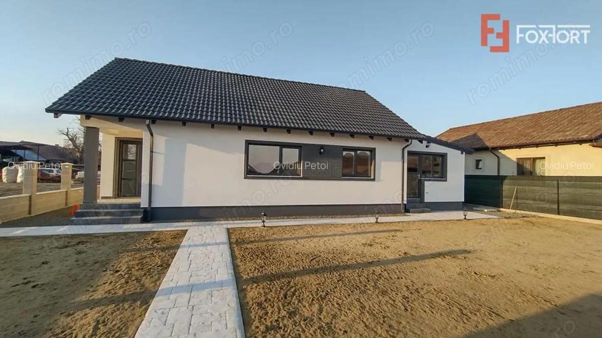 Casa individuala 4 camere, Sanmihaiu Roman - Teren 440 mp - 2