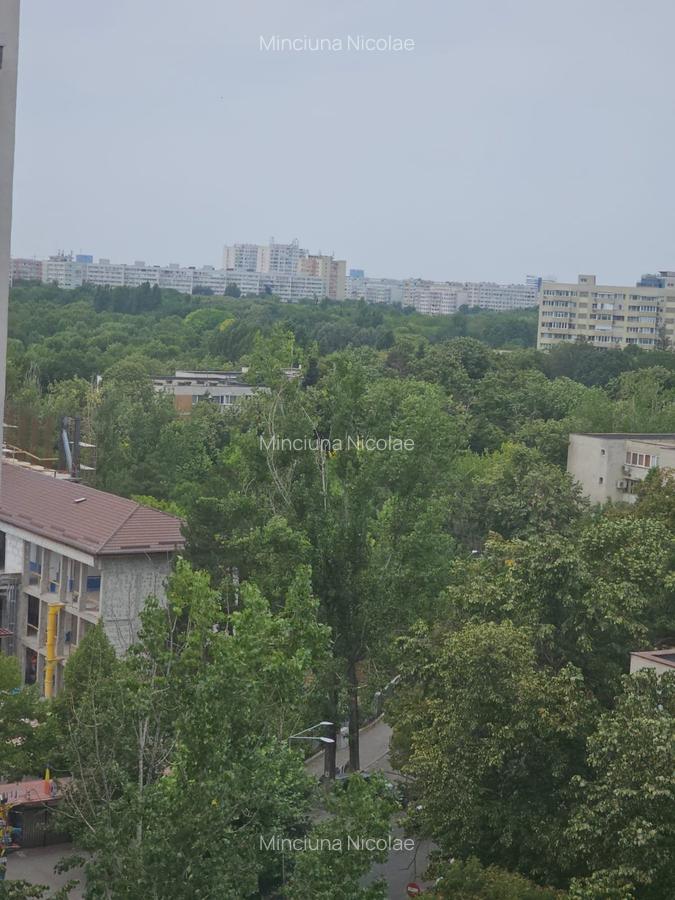 Garsonieră decomandată în Titan - 8