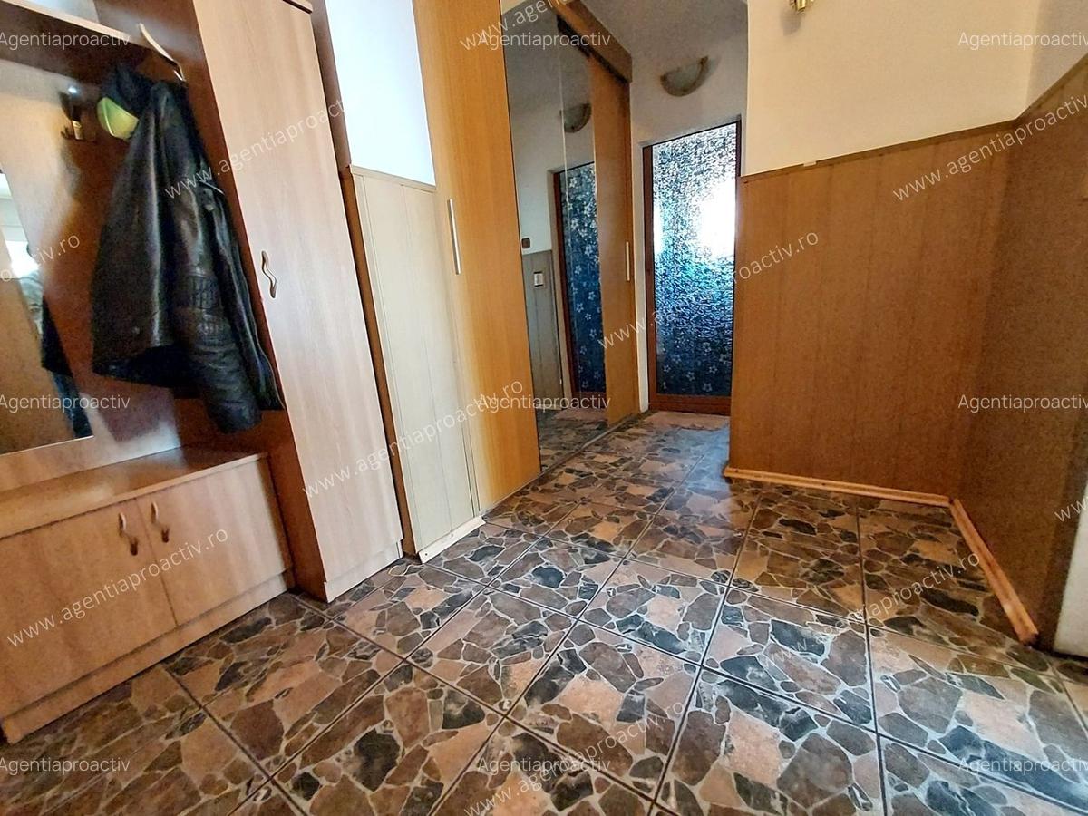 Apartament 2 camere decomandat Micro 21 cu Vedere deosebita către Dunăre - 8