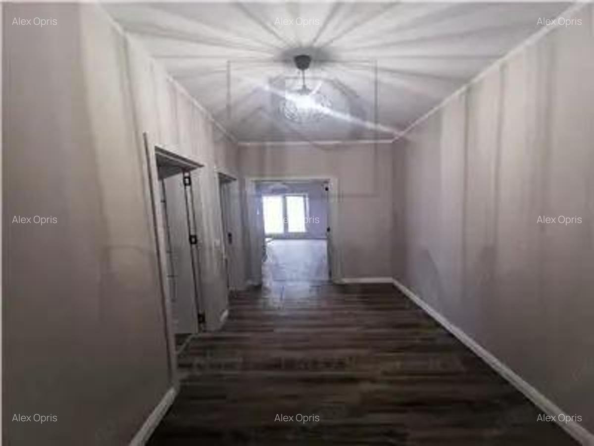 Duplex pe parter - 3 dormitoare - finalizat - toate utilitatile - suprafete mari - 2