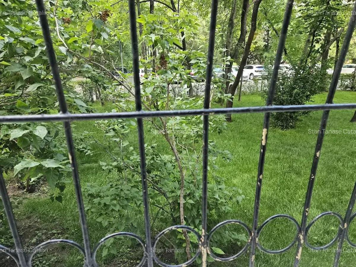 Drumul Taberei Metrou Romancierilor - 12