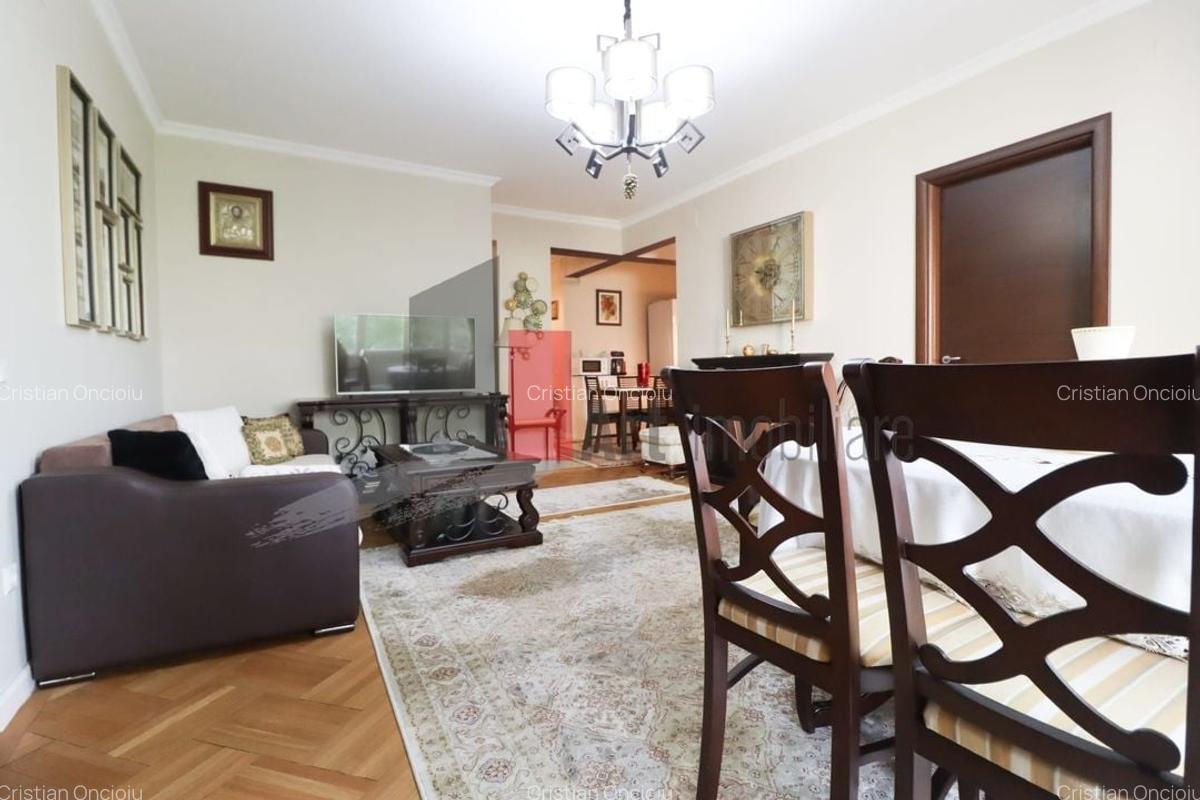 Apartament cu 3 camere semidecomandat în Universitate - 2