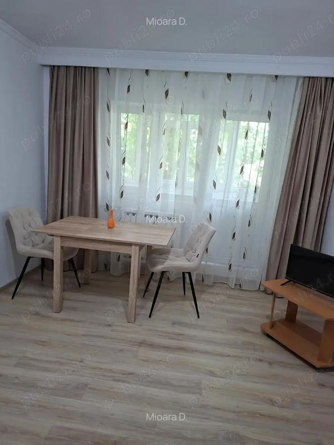 Inchiriere apartament 2 camere, decomandat,etaj 2 - 3