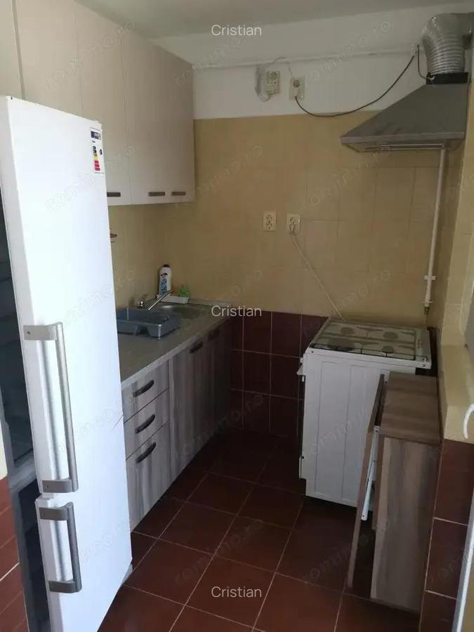 Garsoniera de inchiriat situata pe Bulevardul Timisoara - 4