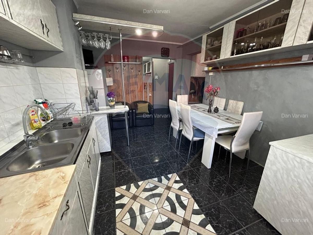 Apartament cu 3 camere decomandat, mobilat în Central - 7