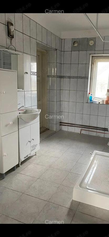 Inchiriez casa - 1