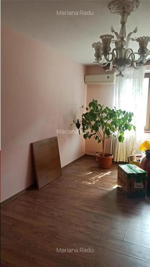 Apartament cu 3 camere semidecomandat în Basarabia - 1