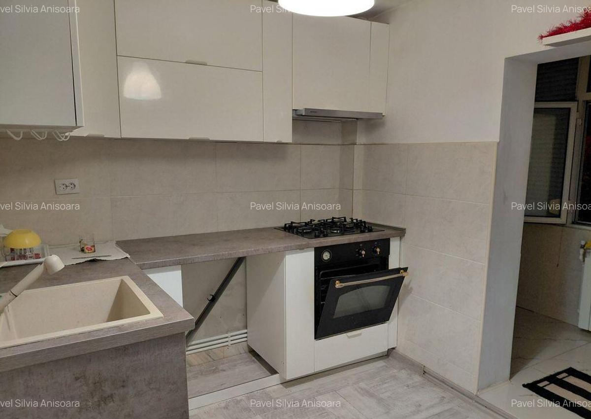 Apartament 3 camere decomandat Etaj 1/4 Mazepa 2 - 10