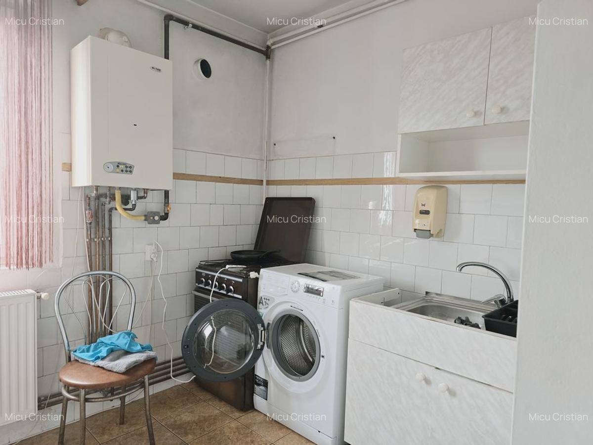Garsoniera decomandata în bloc de apartamente zona Astra Planete - 7