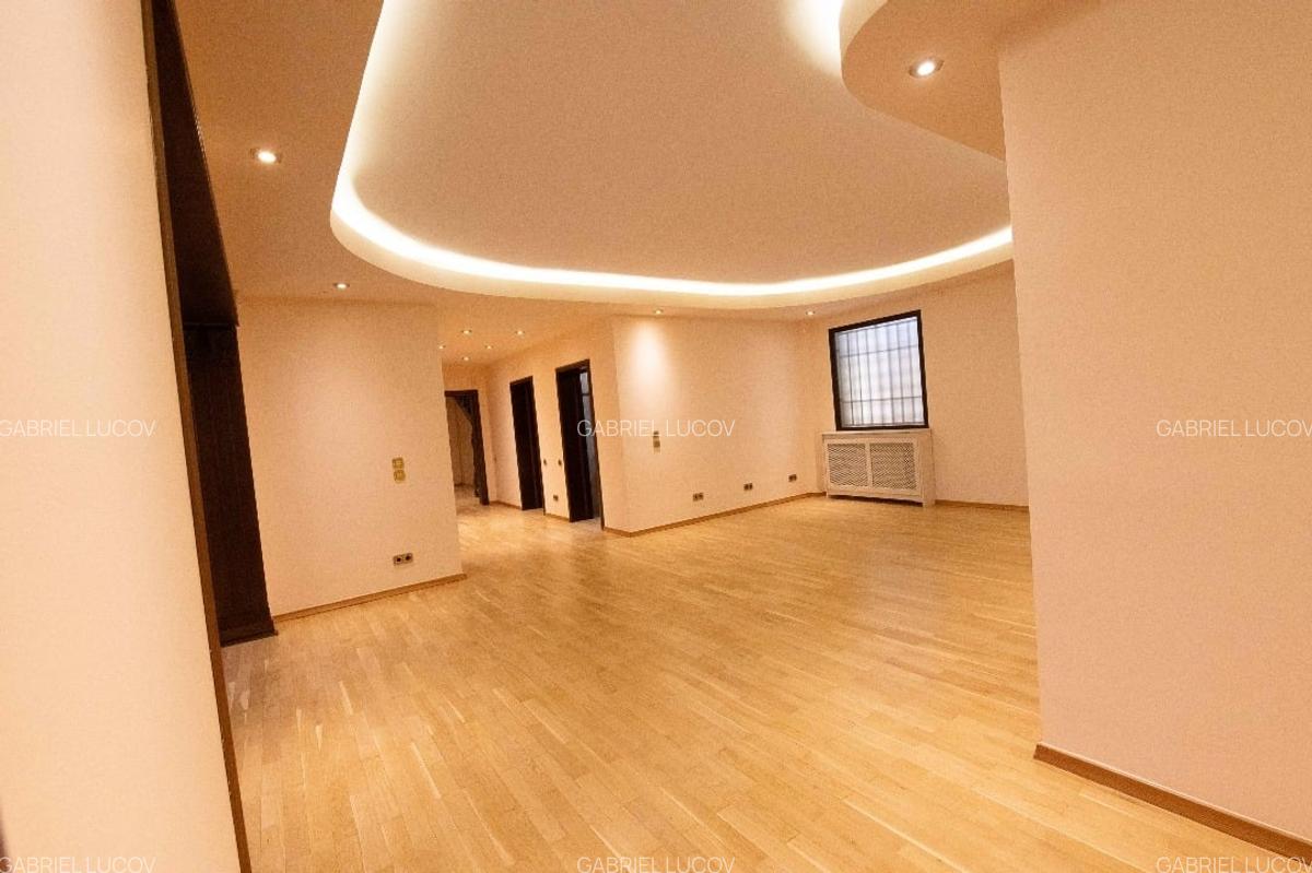 VILA P+2 CU PISCINA, 22 CAMERE SI CONSUM ZERO, BANEASA - ROMATSA - 5