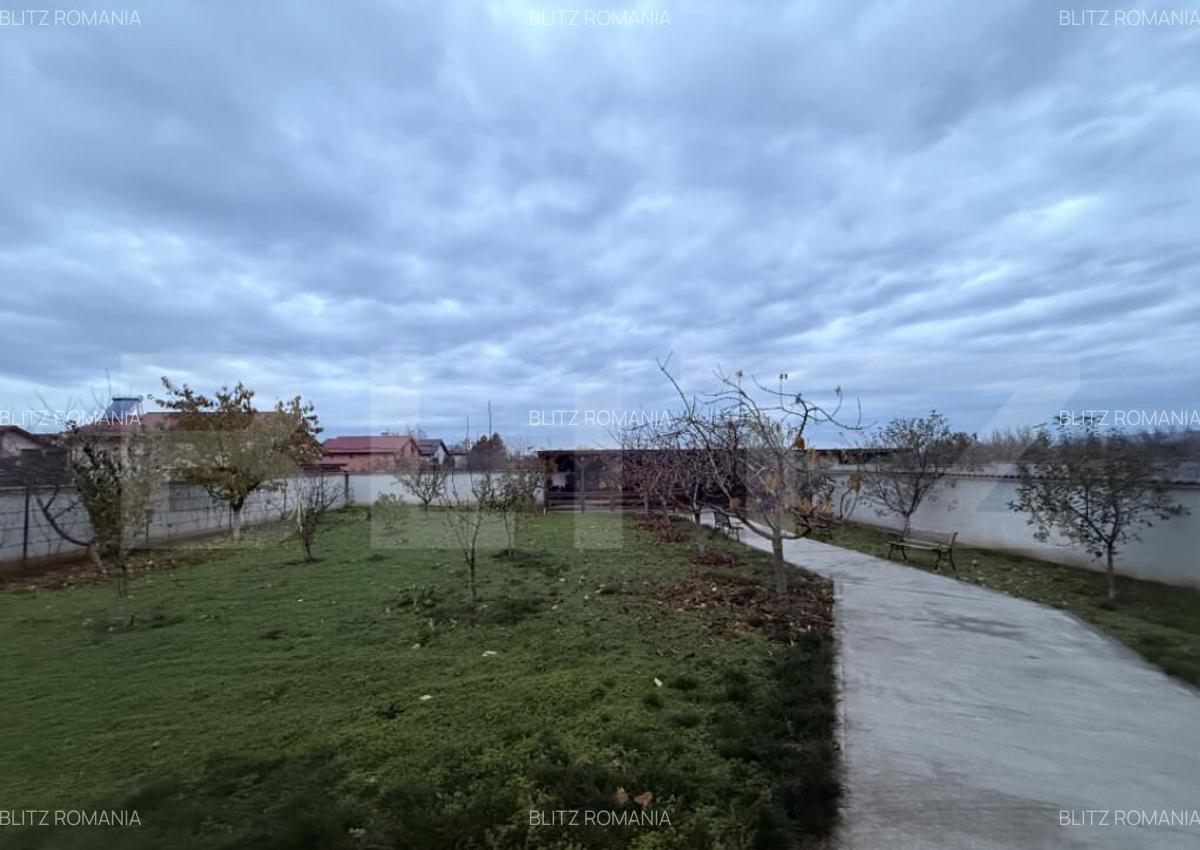 Casa P + E 281 mp utili, teren 1.025 mp, zona Ford - 13