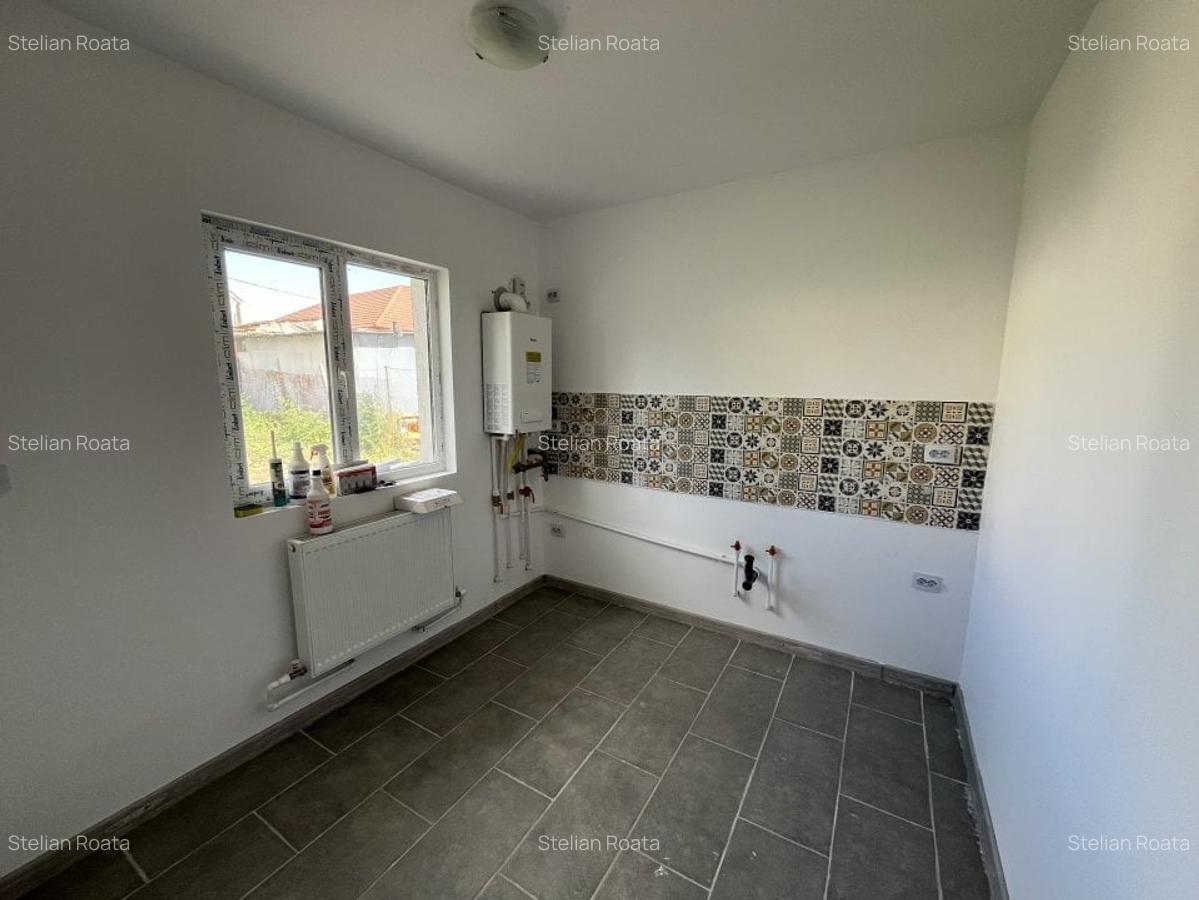 Exclusivitate! Casa cocheta la sol, 3 camere, partea dreapta, Valu lui Traian! - 6