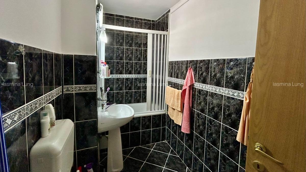 Apartament cu 3 camere decomandat, mobilat în Dacia - 10
