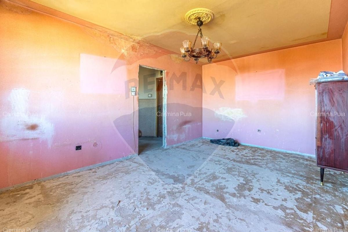 Apartament 2 camere/ 2 balcoane/de renovat-  zona Tractorul! - 13