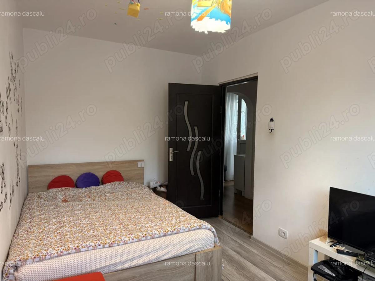 Apartament 3 camere semicentral, semidecomandat - 2