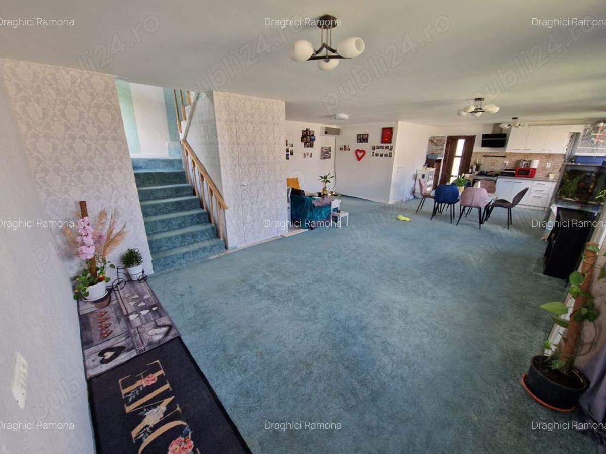 Vila de vanzare urgent mult sub pretul pie?ei - 6