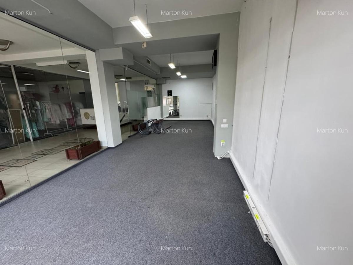 Inchiriere spatiu comercial cu vitrina in Centrul Clujului - 4