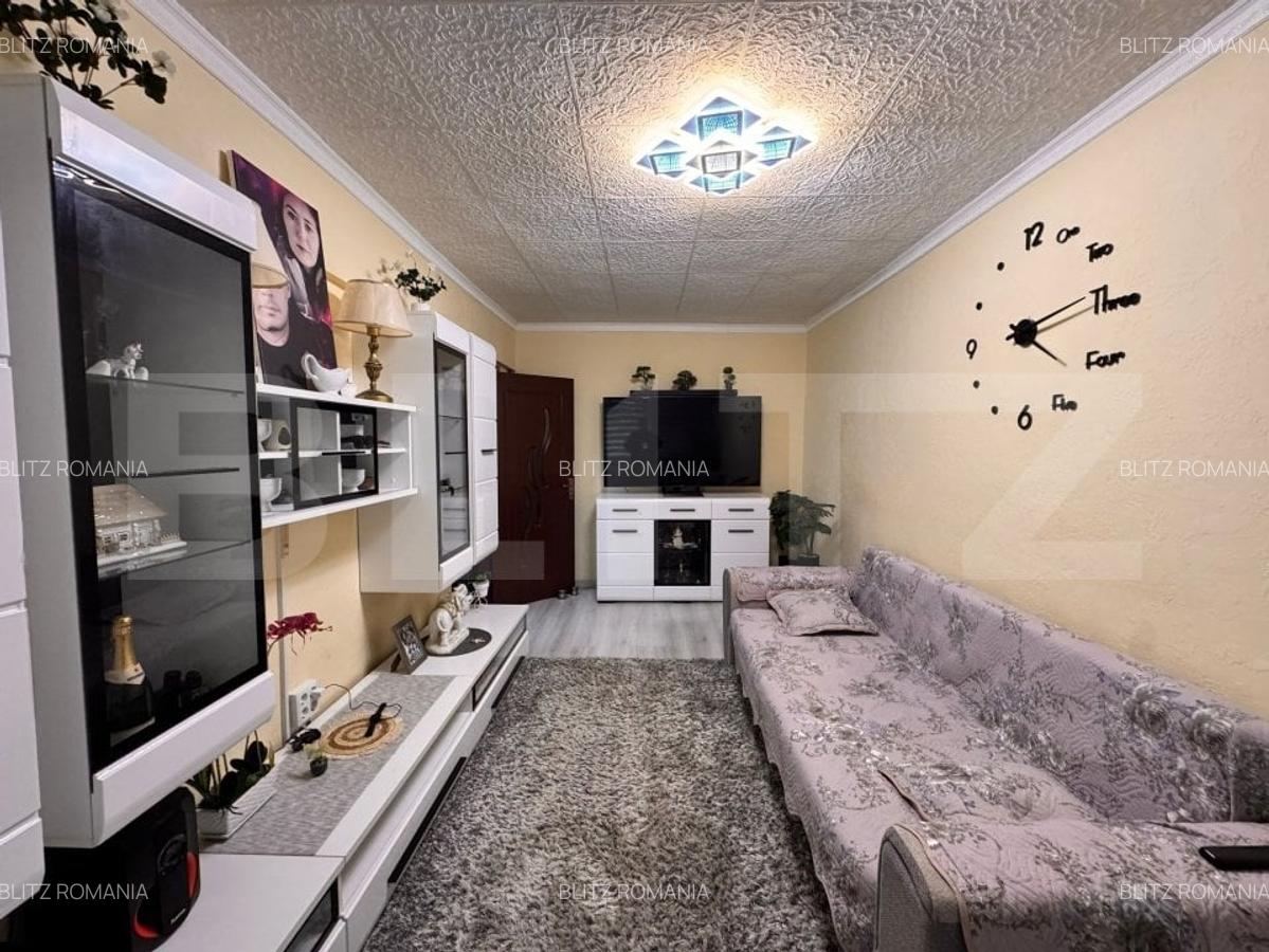 Apartament de vanzare, cu 1 camera, etaj intermediar, zona Siraj-Poitiers - 2