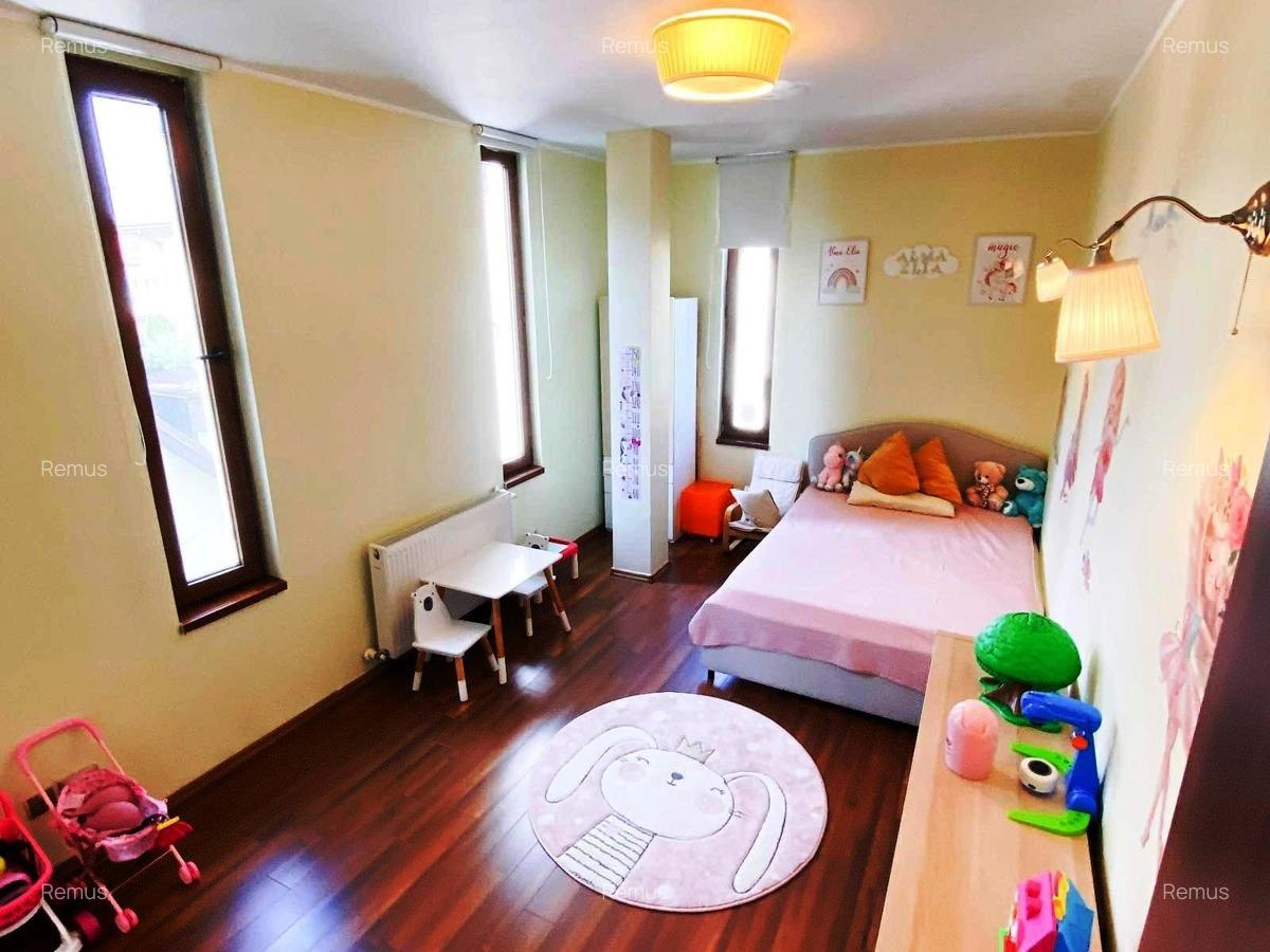 Soseaua Pipera - Str. Micu Moldovan -  Vila individuala 120 mp + curte 211 mp - 12