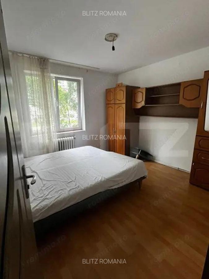 Apartament de vanzare cu 4 camere, 77 mp, partea de jos a orasului - 5