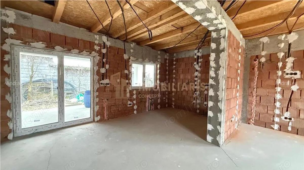 Casa de vanzare in Mocira - 11