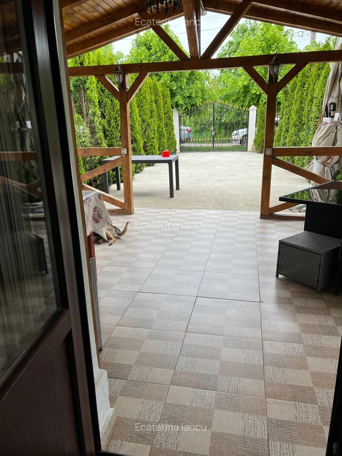 Casă individuală cu 2 camere în Vest - 9